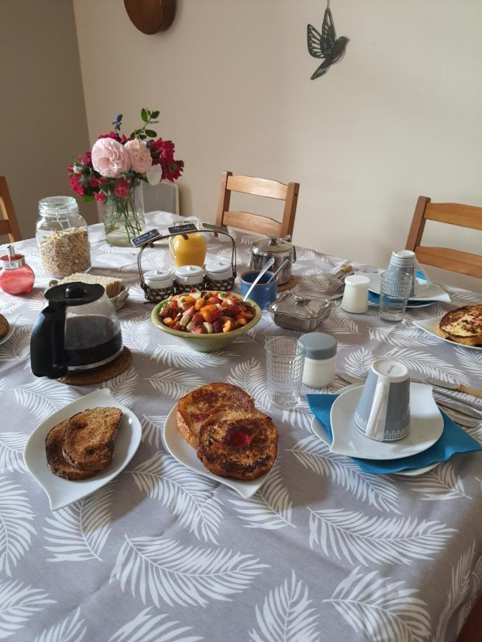 Bed and Breakfast La Parenthese Saint-Genix-sur-Guiers Exterior foto