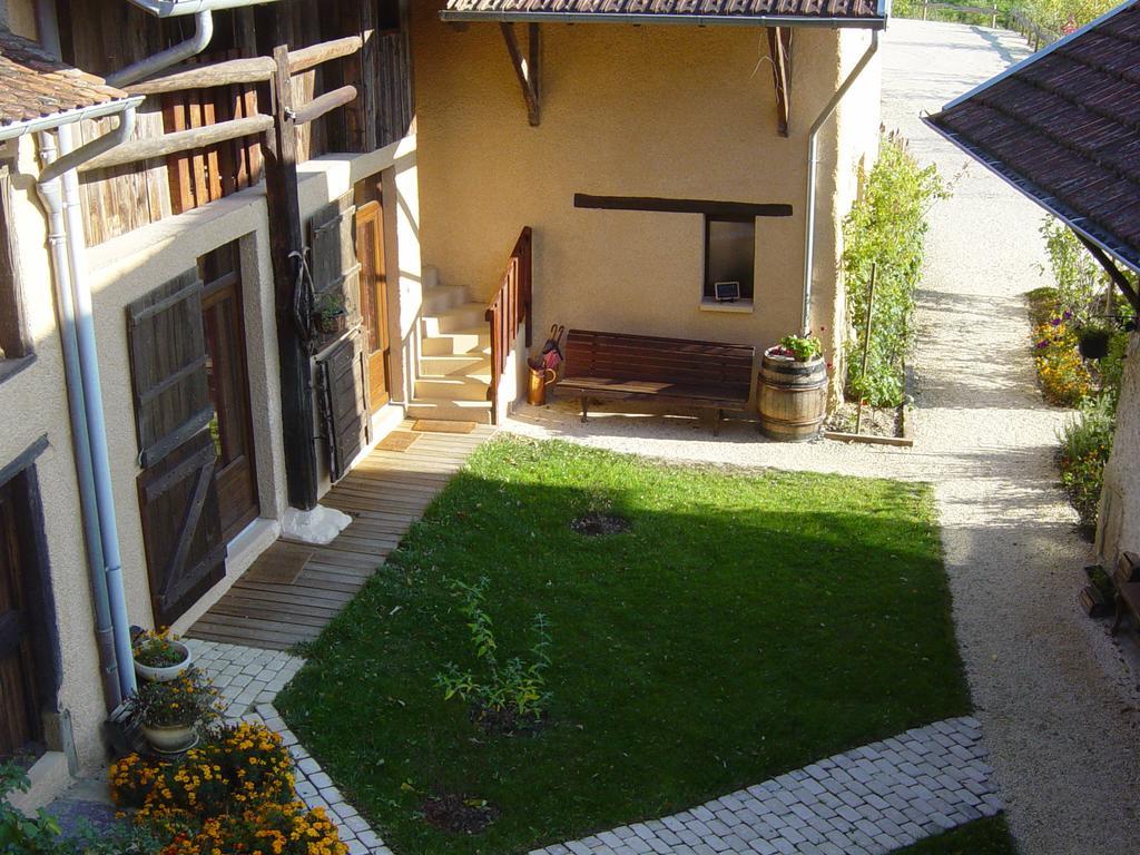 Bed and Breakfast La Parenthese Saint-Genix-sur-Guiers Habitación foto