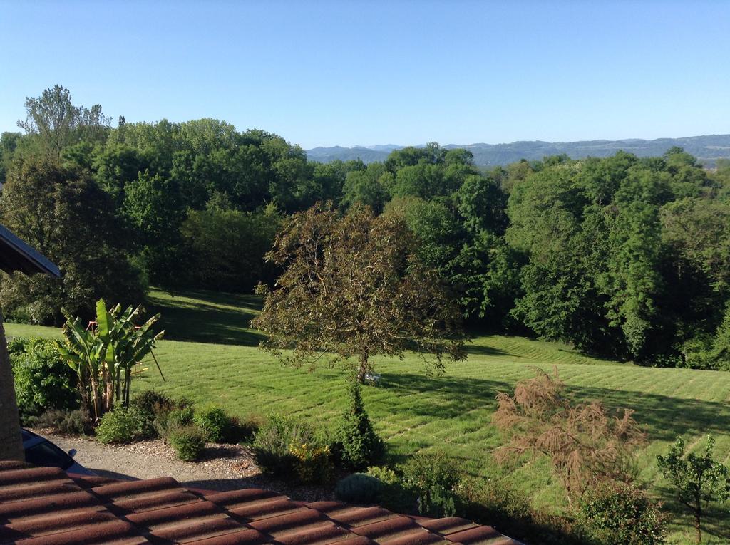 Bed and Breakfast La Parenthese Saint-Genix-sur-Guiers Exterior foto