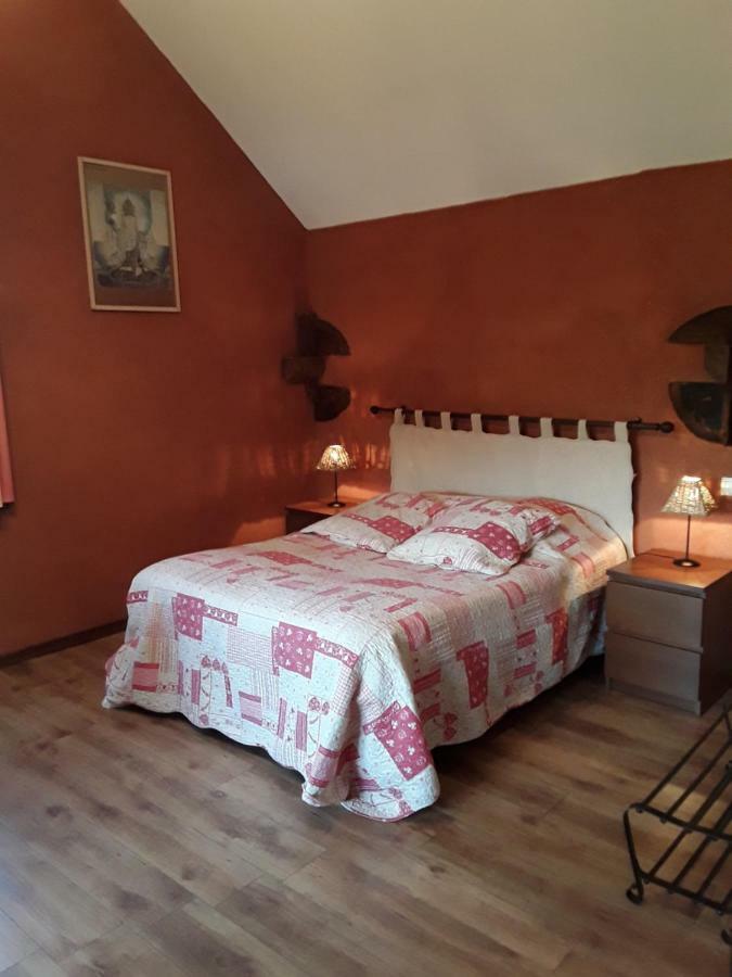 Bed and Breakfast La Parenthese Saint-Genix-sur-Guiers Exterior foto